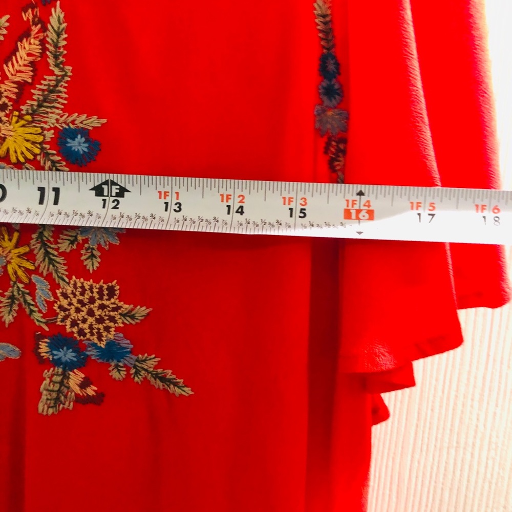 Embroidered Blouse - Picture 5 of 6